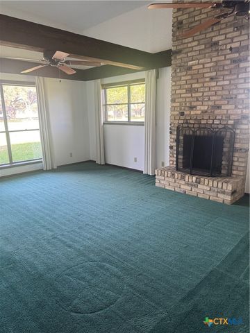 6 Ramona Lane, Victoria, TX 77904