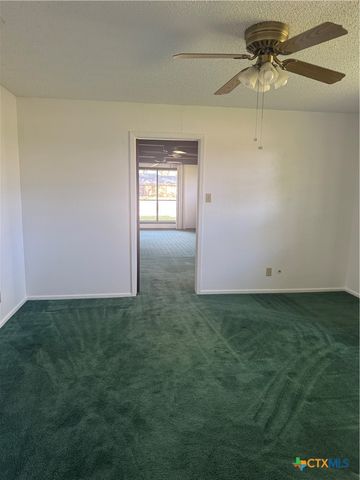 6 Ramona Lane, Victoria, TX 77904