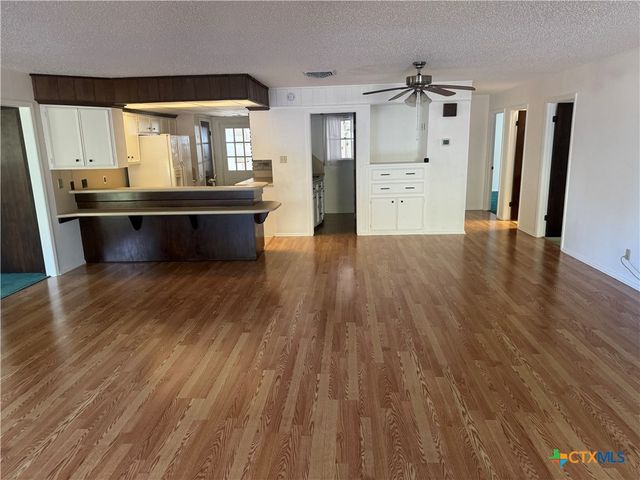 6 Ramona Lane, Victoria, TX 77904