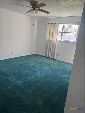 6 Ramona Lane, Victoria, TX 77904