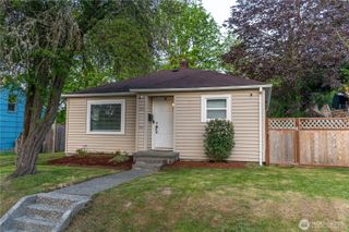914 Puget Street NE, Olympia, WA 98506