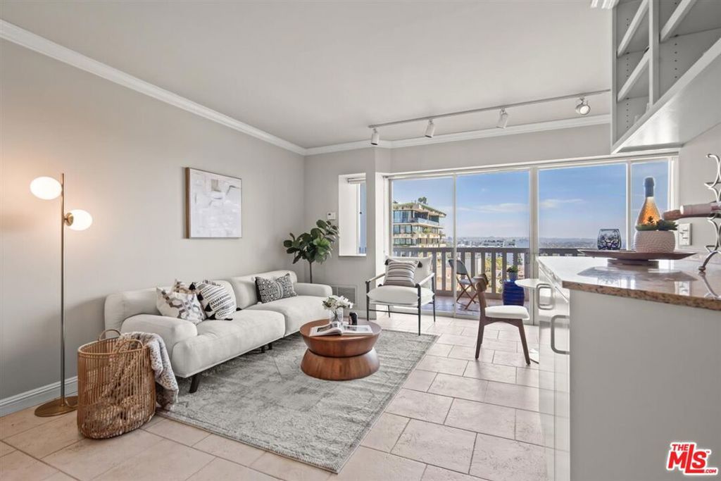 999 N Doheny Drive 806, West Hollywood, CA 90069 — exterior