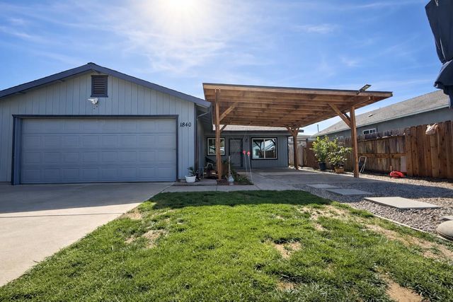 1840 W Hazelton Ave, Stockton, CA 95203