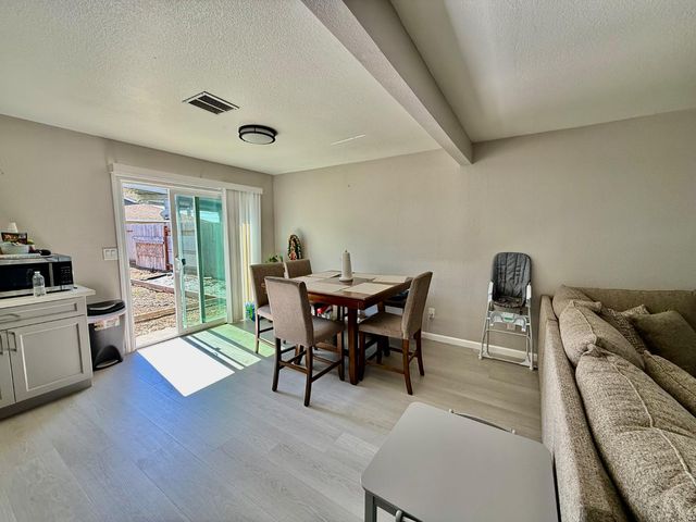 1840 W Hazelton Ave, Stockton, CA 95203