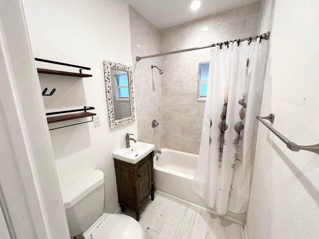 431 Ardmore Road, West Palm Beach, FL 33401