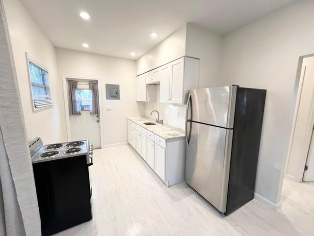 431 Ardmore Road, West Palm Beach, FL 33401