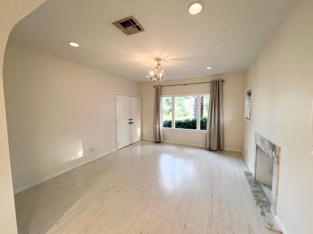 431 Ardmore Road, West Palm Beach, FL 33401