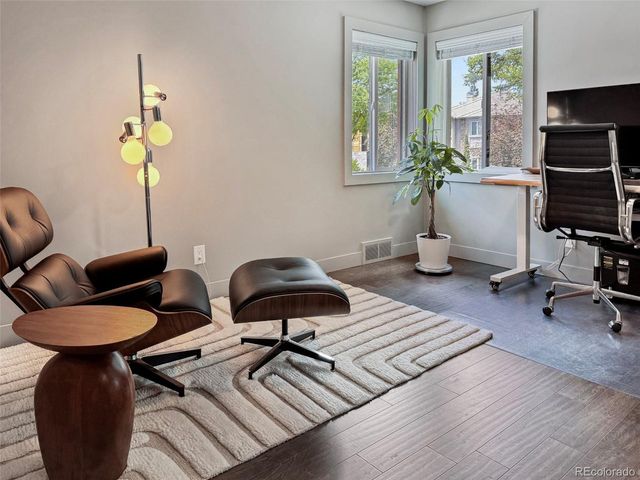 576 Steele St, Denver, CO 80206