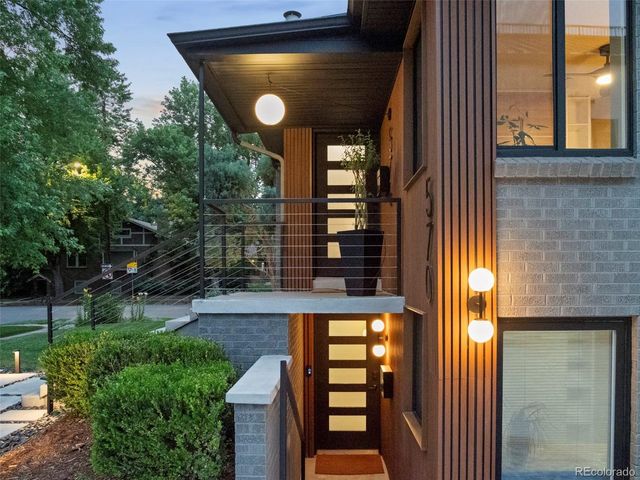 576 Steele St, Denver, CO 80206