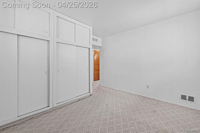 7901 Roosevelt Street, Taylor, MI 48180