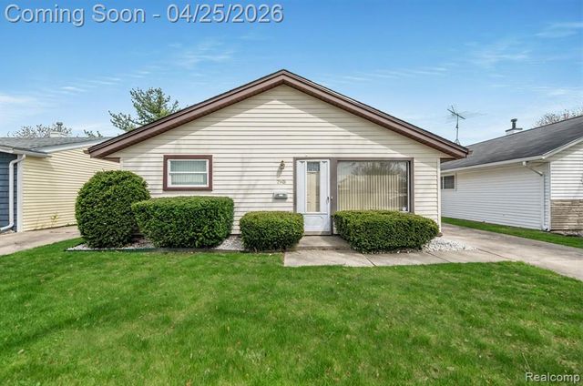 7901 Roosevelt Street, Taylor, MI 48180