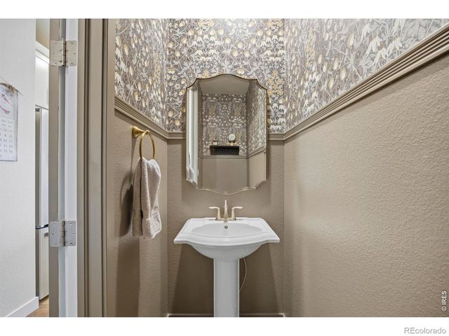 6997 Thunderview Drive, Timnath, CO 80547