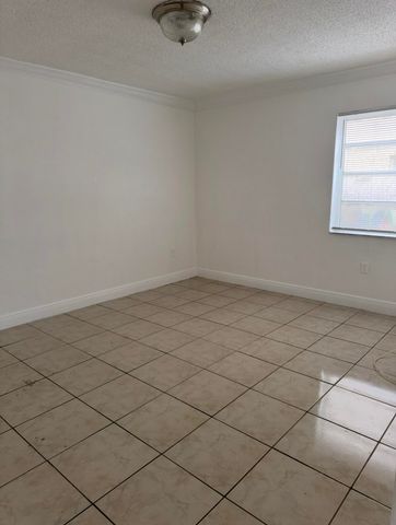 16118 NE 21ST Avenue 5, North Miami Beach, FL 33162