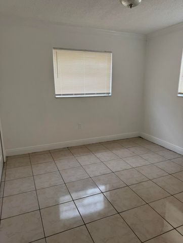 16118 NE 21ST Avenue 5, North Miami Beach, FL 33162