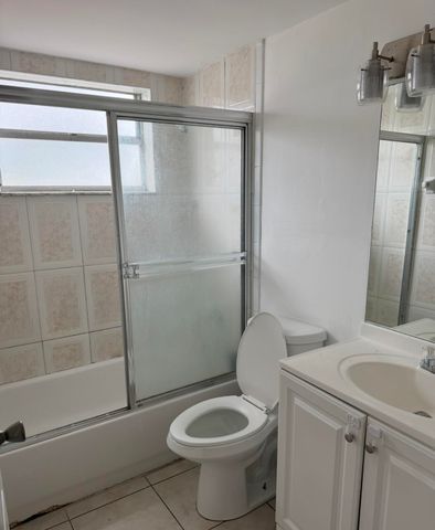 16118 NE 21ST Avenue 5, North Miami Beach, FL 33162