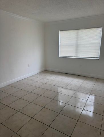 16118 NE 21ST Avenue 5, North Miami Beach, FL 33162