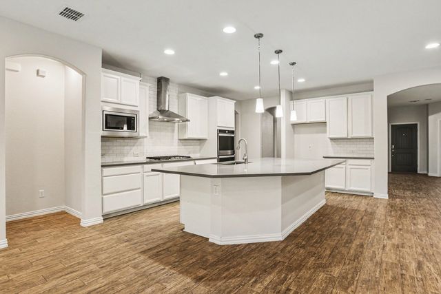 2402 Ray Roberts Drive, Wylie, TX 75098