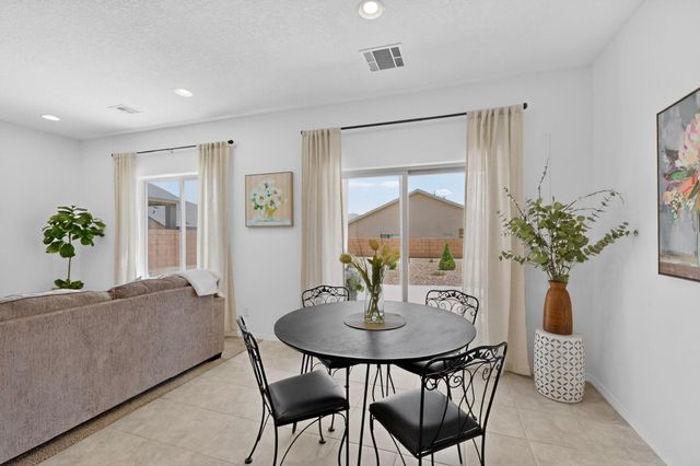 150 Spectrum Avenue SW, Rio Rancho, NM 87124