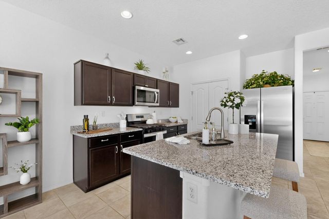 150 Spectrum Avenue SW, Rio Rancho, NM 87124