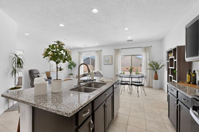 150 Spectrum Avenue SW, Rio Rancho, NM 87124