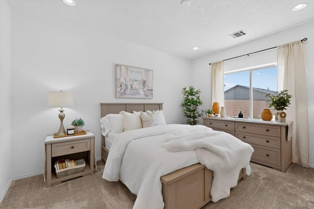 150 Spectrum Avenue SW, Rio Rancho, NM 87124