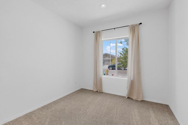 150 Spectrum Avenue SW, Rio Rancho, NM 87124