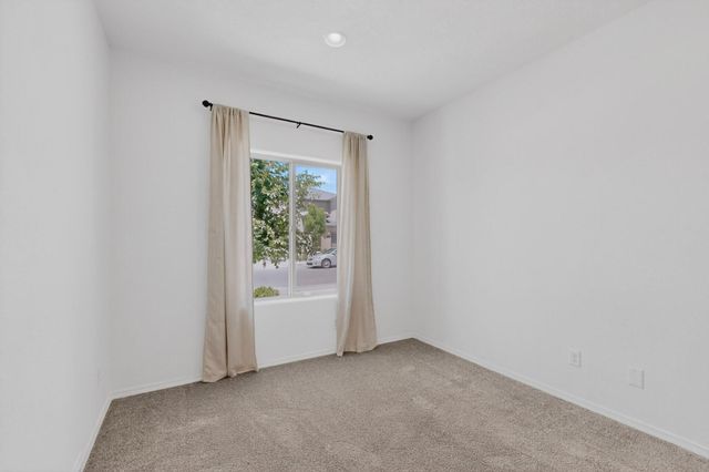 150 Spectrum Avenue SW, Rio Rancho, NM 87124