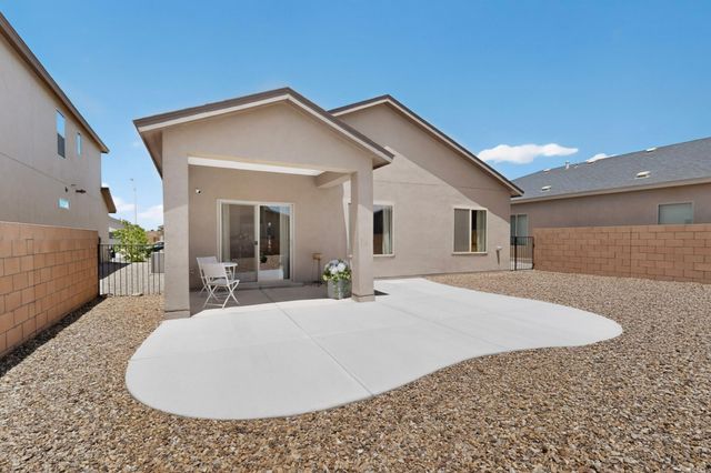 150 Spectrum Avenue SW, Rio Rancho, NM 87124