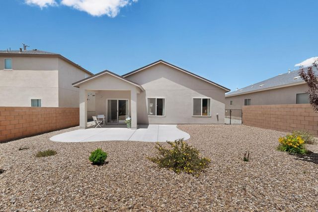 150 Spectrum Avenue SW, Rio Rancho, NM 87124