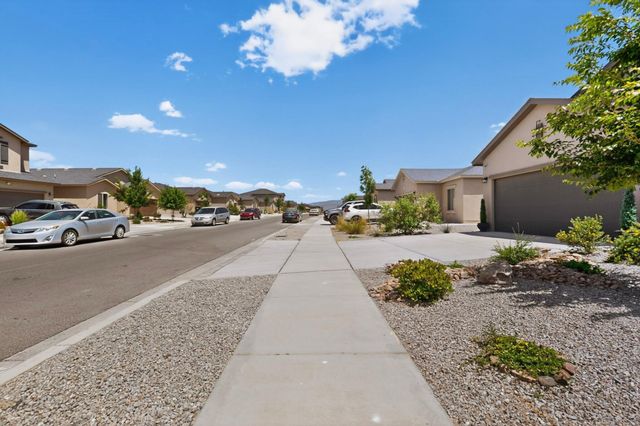 150 Spectrum Avenue SW, Rio Rancho, NM 87124