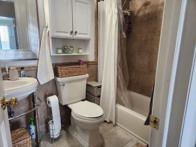 1 Renaissance Place 816, Palatine, IL 60067