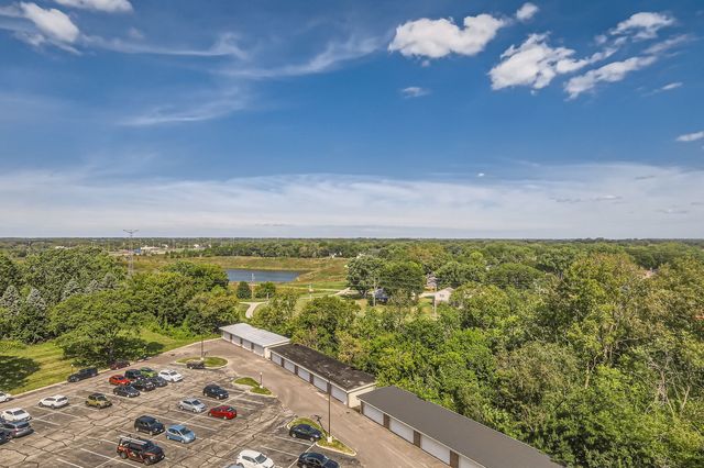 1 Renaissance Place 816, Palatine, IL 60067