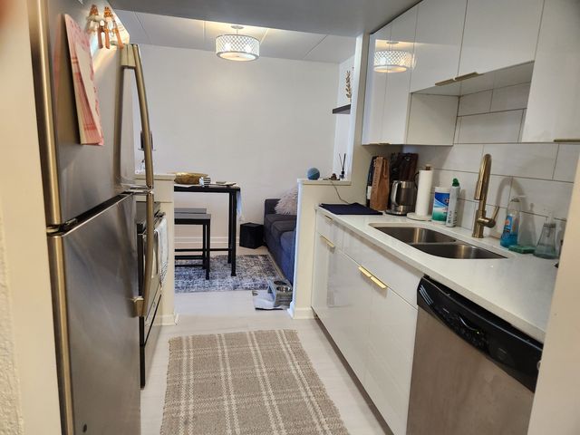 1 Renaissance Place 816, Palatine, IL 60067