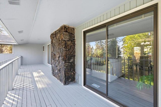 1221 S Garry Rd, Liberty Lake, WA 99019