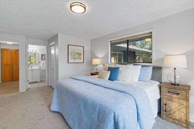 1221 S Garry Rd, Liberty Lake, WA 99019