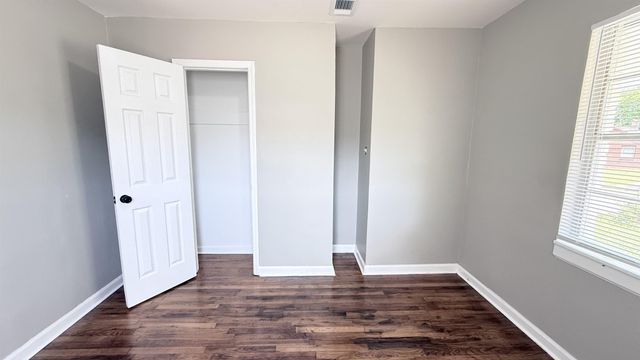 2351 E CABLE ST, Memphis, TN 38114
