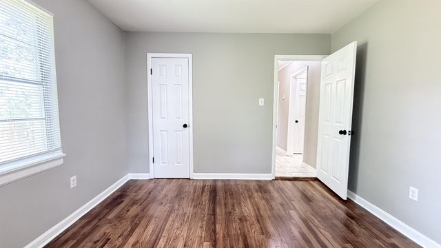 2351 E CABLE ST, Memphis, TN 38114