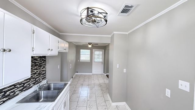 2351 E CABLE ST, Memphis, TN 38114