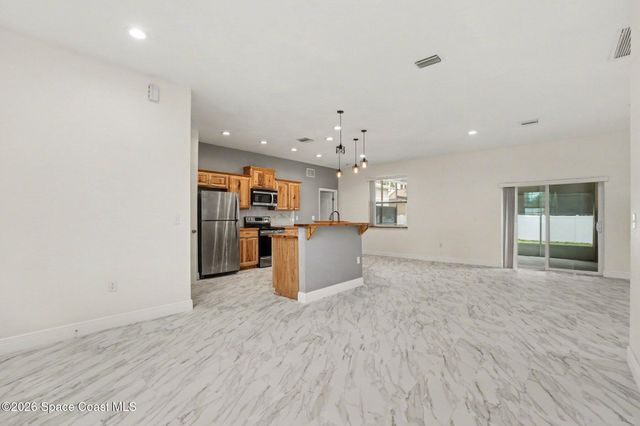 416 La Veta Drive, West Melbourne, FL 32904