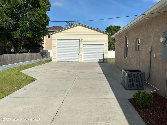 416 La Veta Drive, West Melbourne, FL 32904