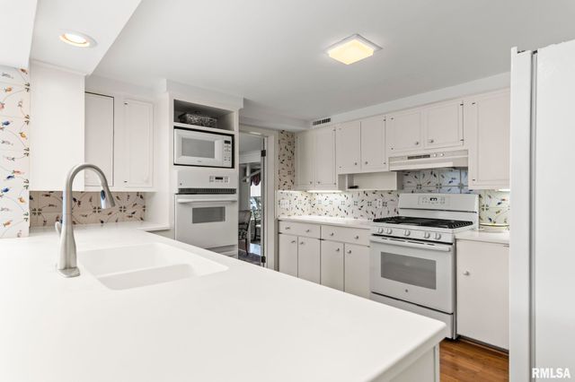 1516 Willemore Avenue, Springfield, IL 62704