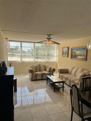 1351 NE Miami Gardens Drive 222E, Miami, FL 33179