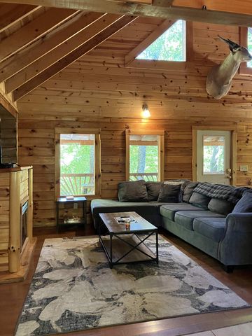 202 Getaways Road, Stanton, KY 40380