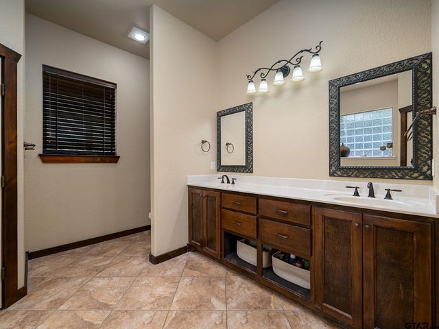 17332 Pintail Dr., Flint, TX 75762