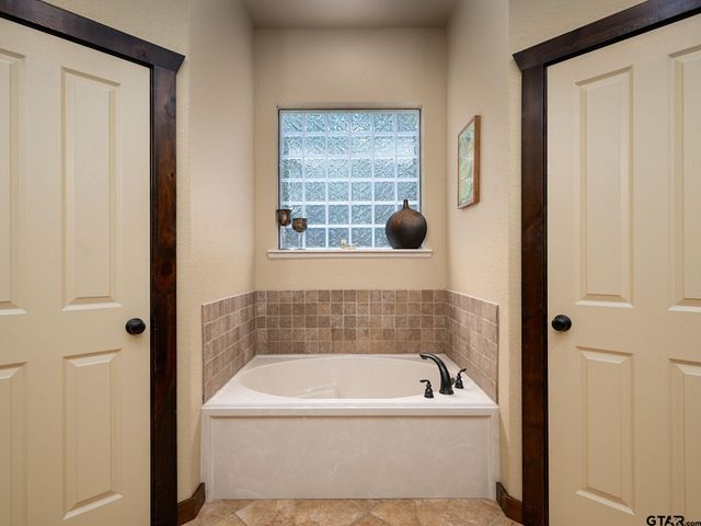 17332 Pintail Dr., Flint, TX 75762