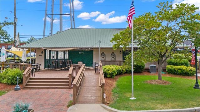 192 Herring Drive, Hoschton, GA 30548