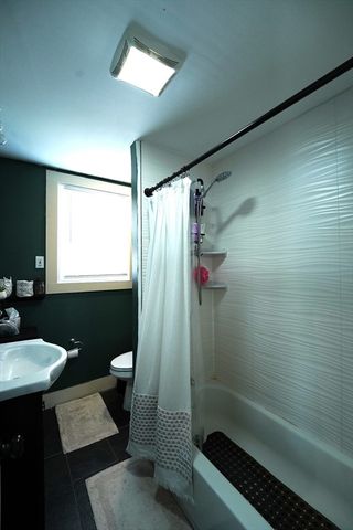 257 Lynnfield St, Lynn, MA 01904