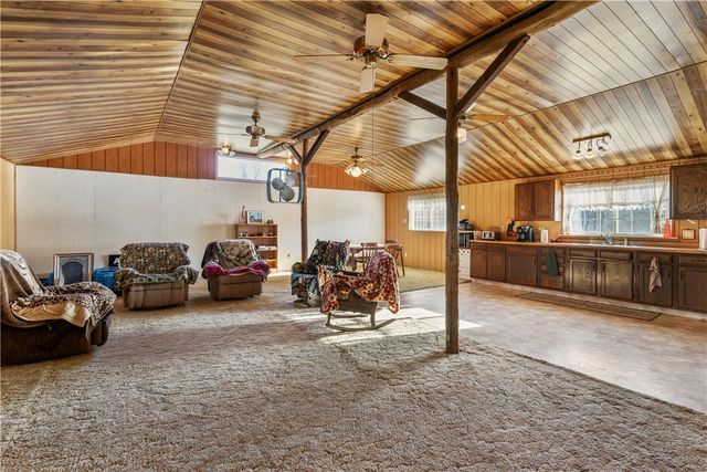 48 Vesta St, Centerville, PA 15429