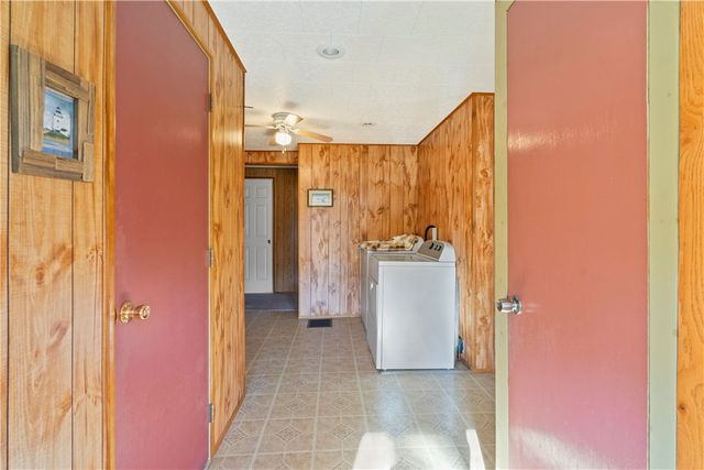 48 Vesta St, Centerville, PA 15429