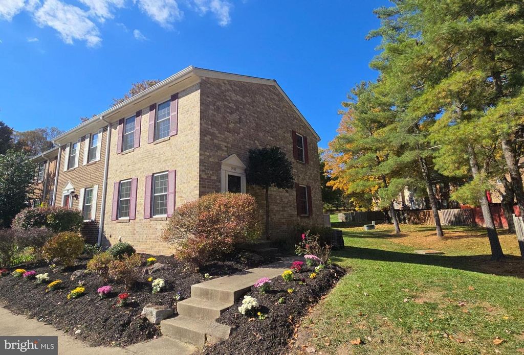 9083 LAMBSKIN LN, Columbia, MD 21045